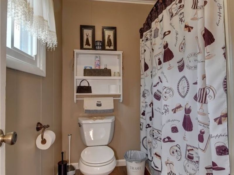 1031 Stonecreek Road SW, New Philadelphia, OH 44663 Photo 13