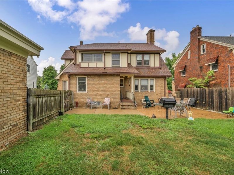 4589 S Hills Drive, Cleveland, OH 44109 Photo 37