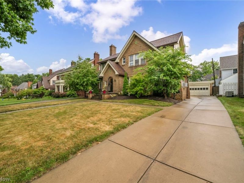 4589 S Hills Drive, Cleveland, OH 44109 Photo 4