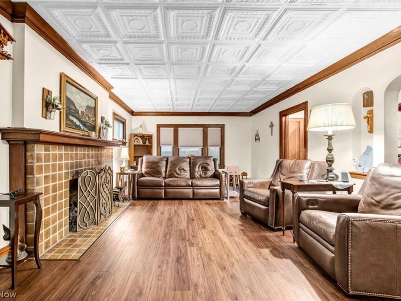 4589 S Hills Drive, Cleveland, OH 44109 Photo 5