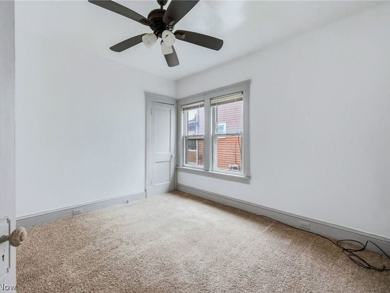 11610 Shadeland Avenue, Cleveland, OH 44108 Photo 18
