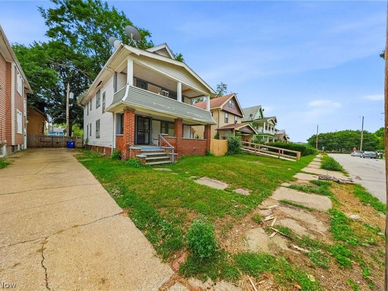 11610 Shadeland Avenue, Cleveland, OH 44108 Photo 2