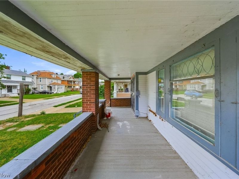 11610 Shadeland Avenue, Cleveland, OH 44108 Photo 4