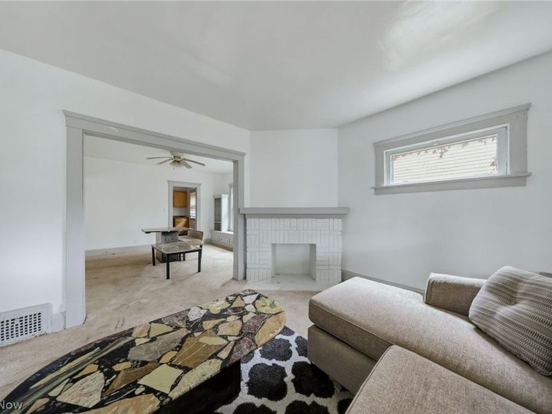 11610 Shadeland Avenue, Cleveland, OH 44108 Photo 8