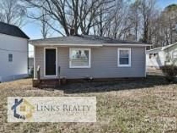 924 Aileen Circle , Pineville, NC 28134