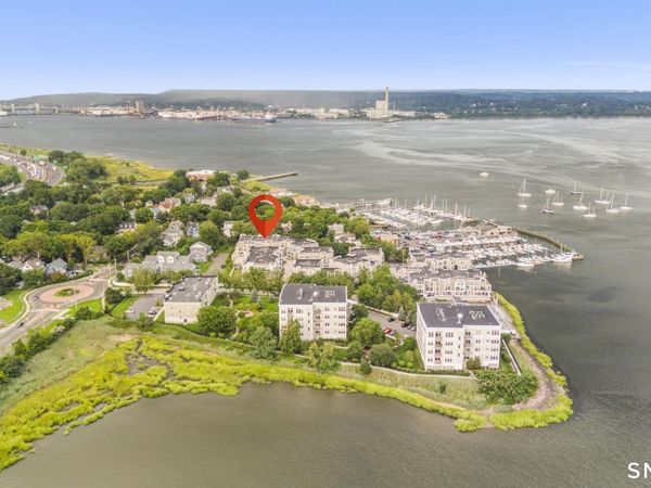 95 Harbour Close , Unit 95, New Haven, CT 06519