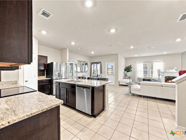 5913 AMELIA EARHART Boulevard, Killeen, TX 76543