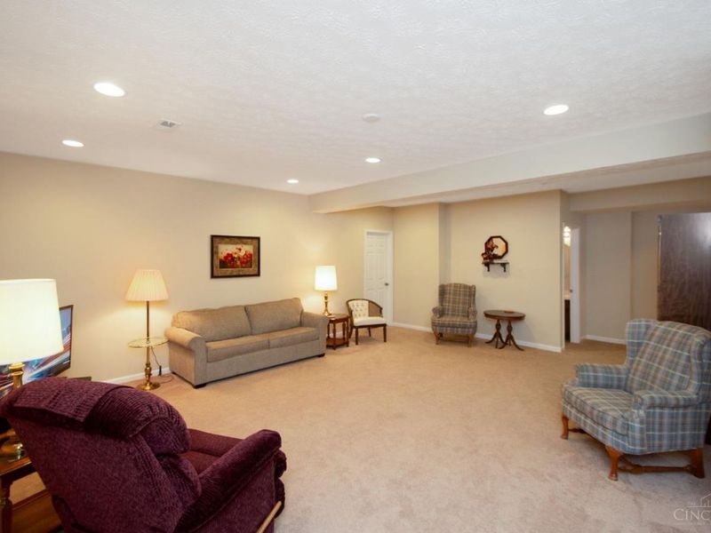 320 Huntington Drive, Hamilton Township, OH 45039 Photo 21