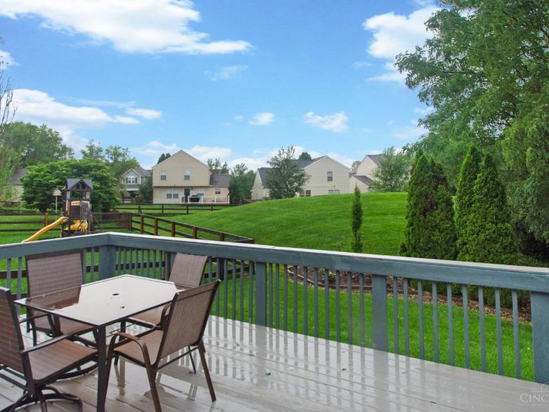 320 Huntington Drive, Hamilton Township, OH 45039 Photo 27