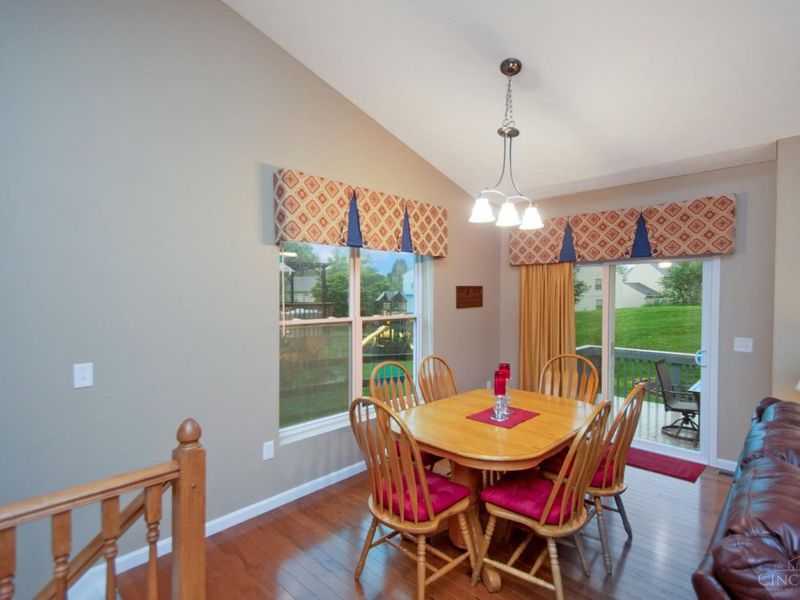 320 Huntington Drive, Hamilton Township, OH 45039 Photo 7