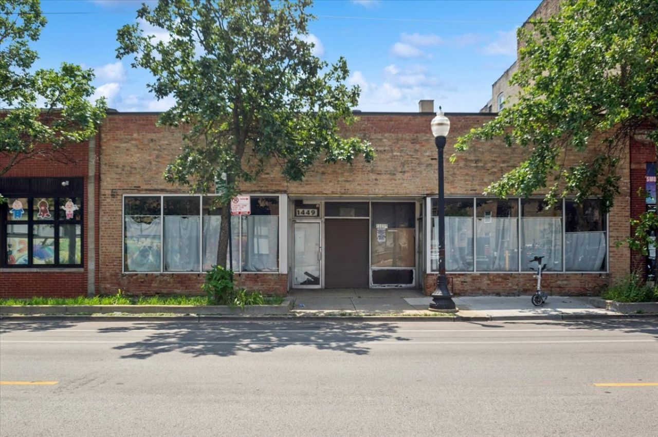 1449 W Devon Avenue, Chicago, IL 60660 Main Photo