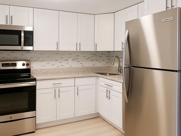 665 Glouchester Street, Unit Apt 17, Boca Raton, FL 33487