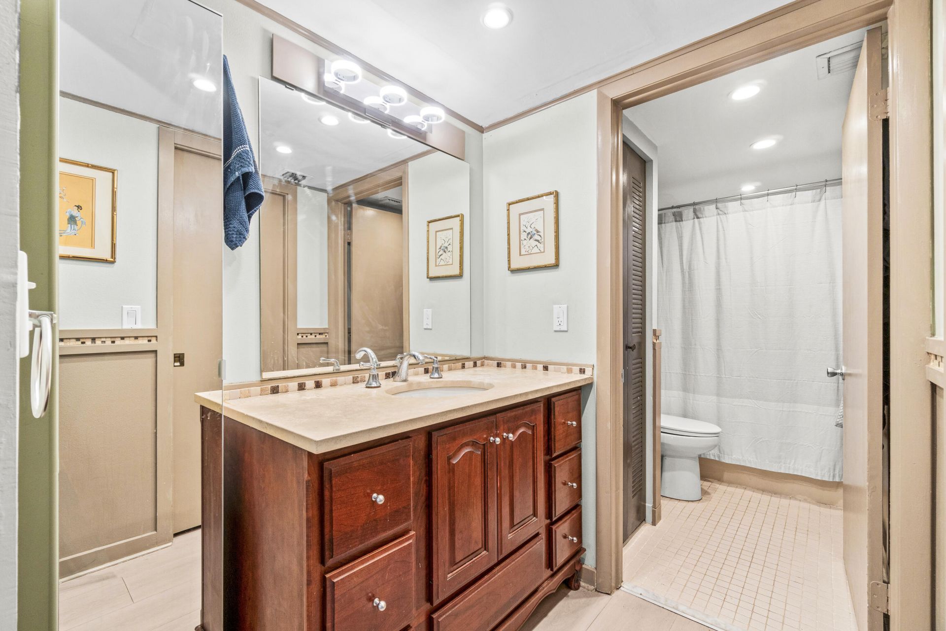 5370 Las Verdes Circle, Unit 209, Delray Beach, FL 33484 Photo