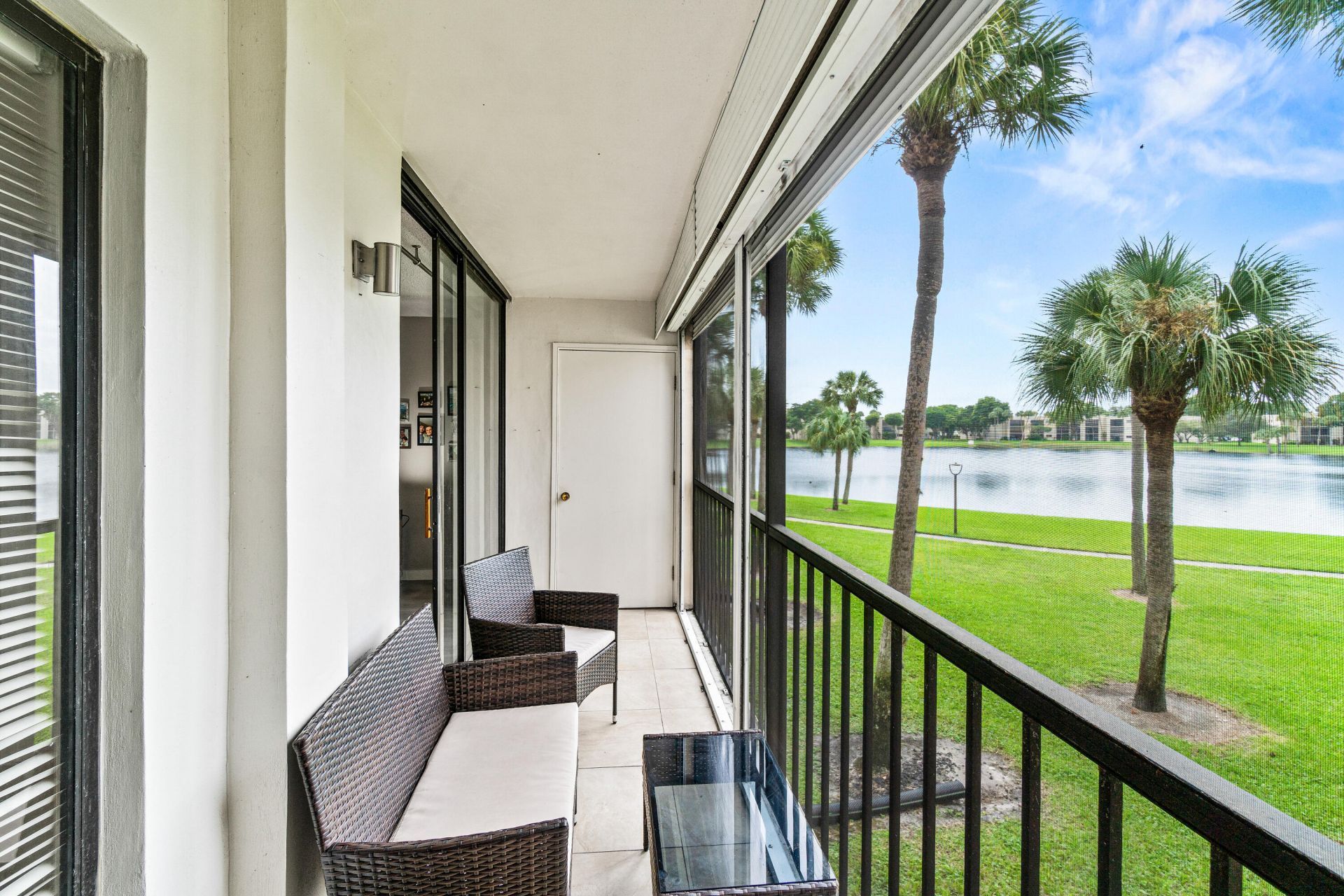 5370 Las Verdes Circle, Unit 209, Delray Beach, FL 33484 Photo