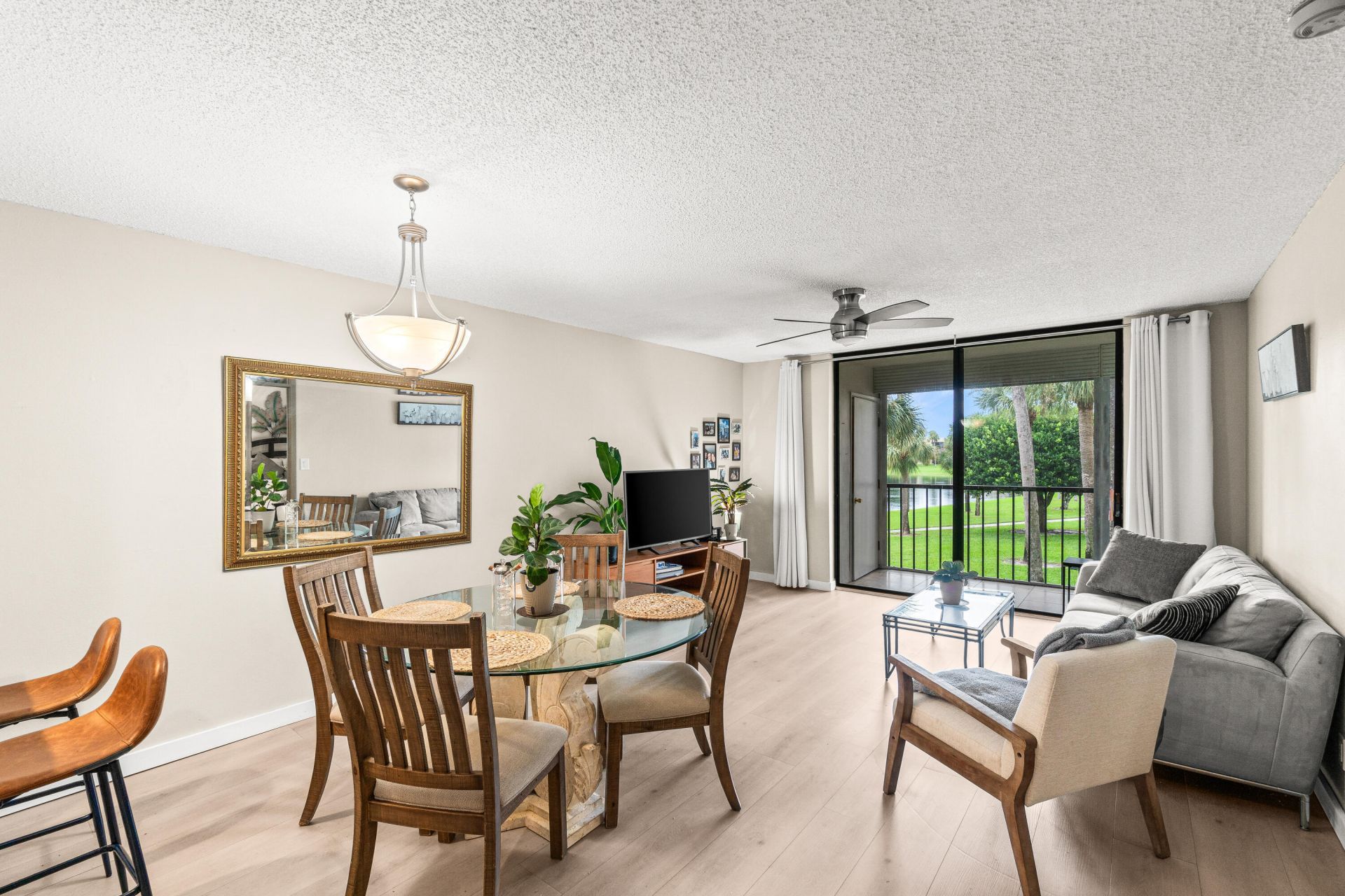 5370 Las Verdes Circle, Unit 209, Delray Beach, FL 33484 Photo