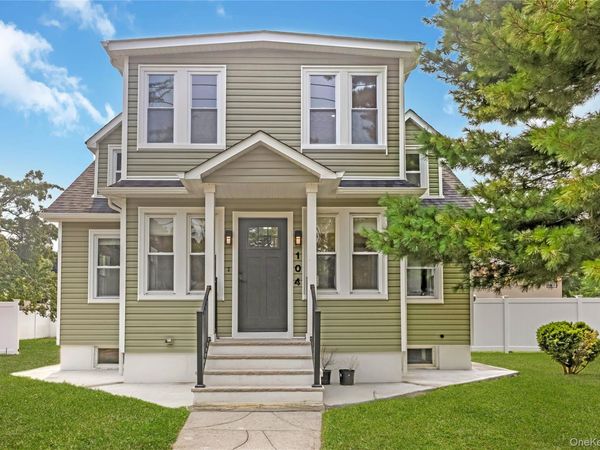 104 N 18th Street , Wyandanch, NY 11798