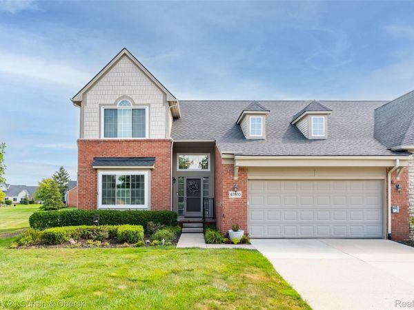 47810 Vistas Circle Drive S, Canton Township, Mi 48188