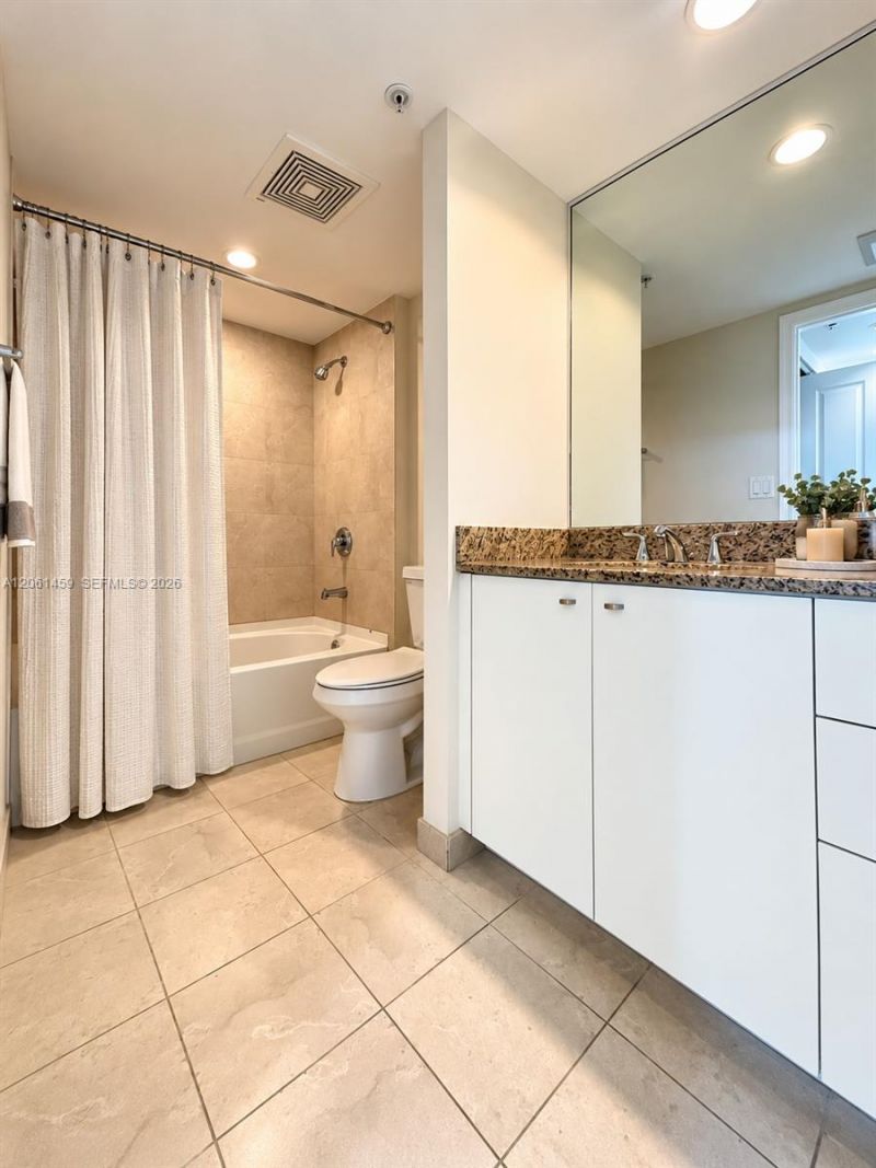 610 W Las Olas Blvd, Unit 1321N, Fort Lauderdale, FL 33312 Photo