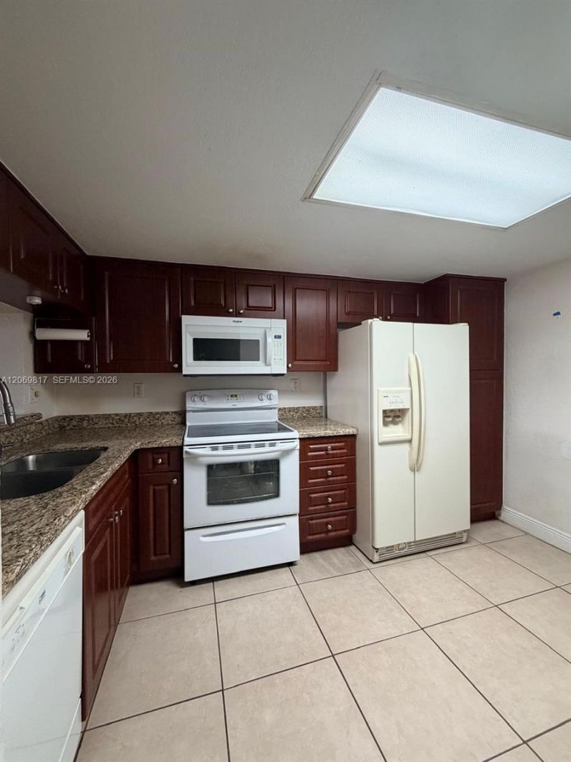 721 SW 113th Way, Unit 721, Pembroke Pines, FL 33025 Photo