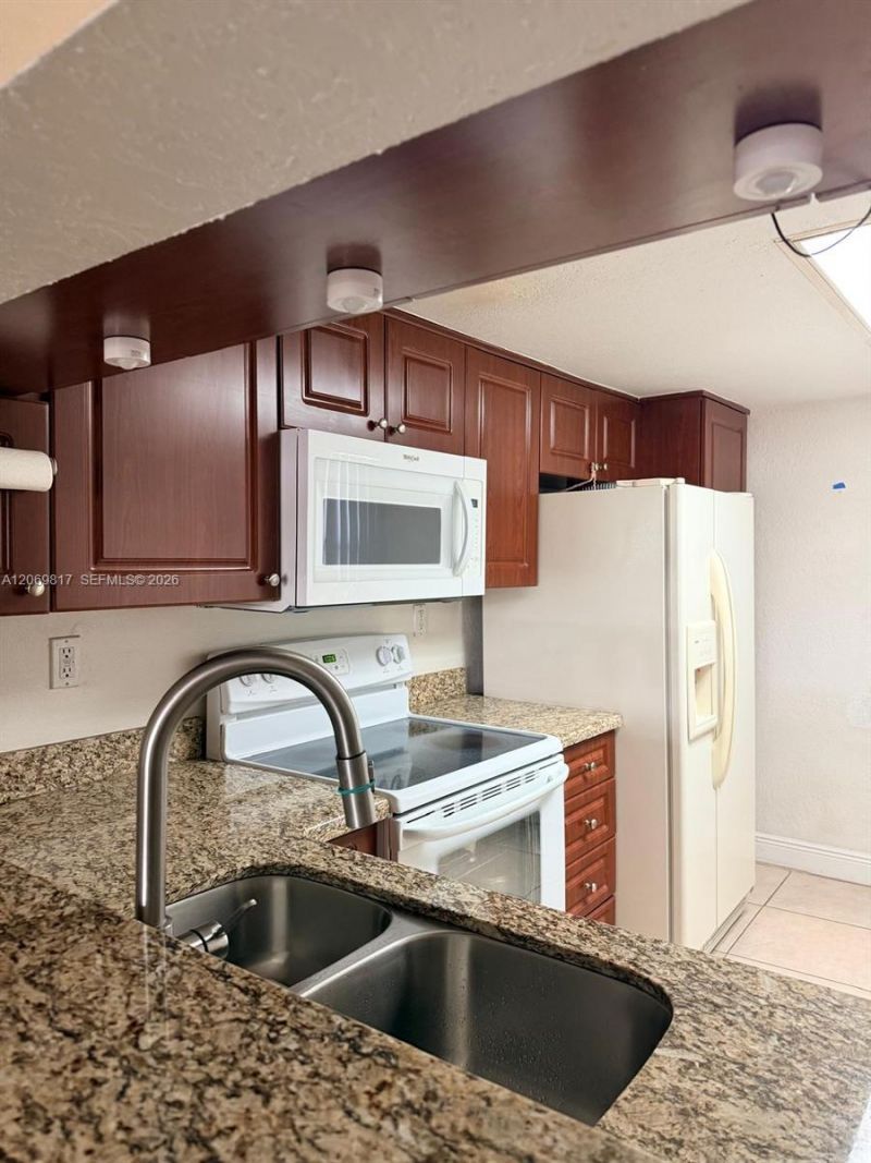 721 SW 113th Way, Unit 721, Pembroke Pines, FL 33025 Photo