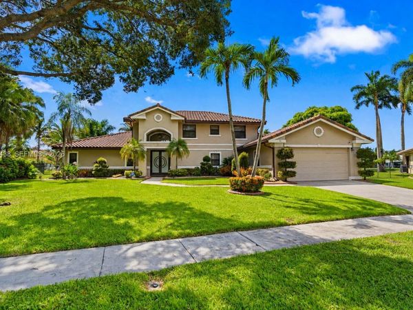 451 NW 194th Ave , Pembroke Pines, FL 33029