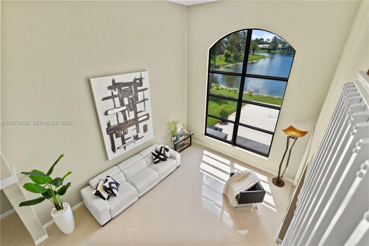451 NW 194th Ave , Pembroke Pines, FL 33029 Photo