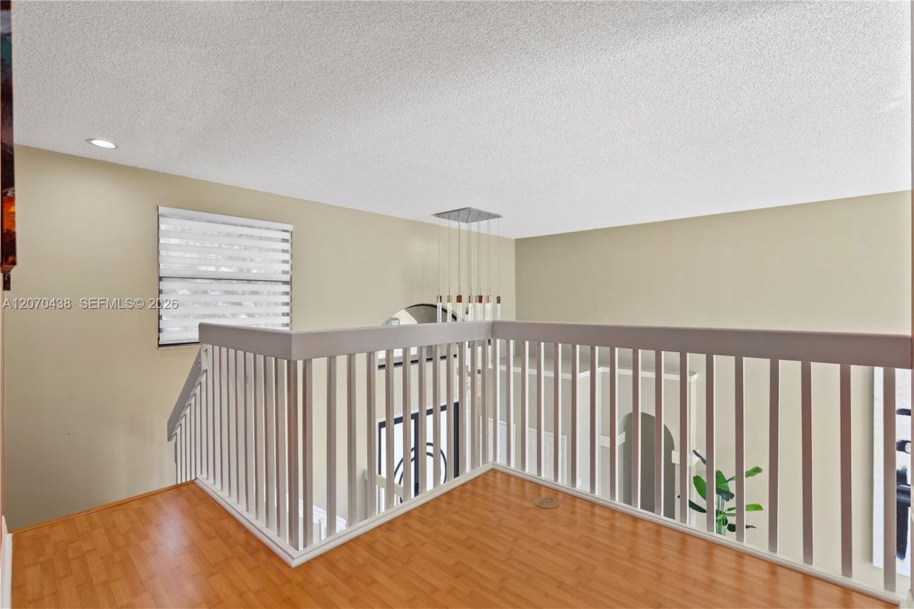 451 NW 194th Ave , Pembroke Pines, FL 33029 Photo