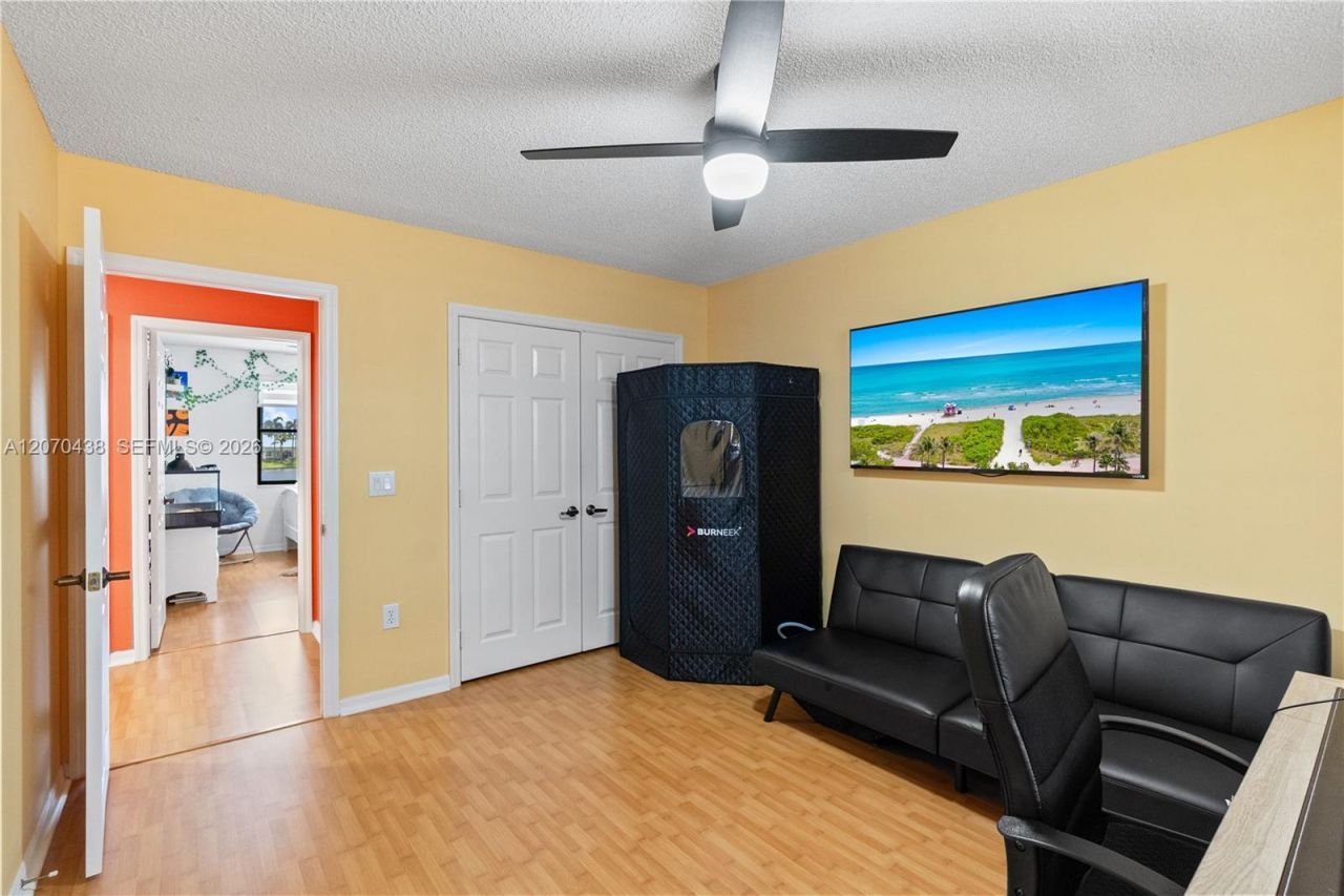 451 NW 194th Ave , Pembroke Pines, FL 33029 Photo