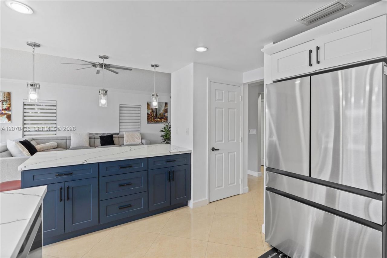 451 NW 194th Ave , Pembroke Pines, FL 33029 Photo