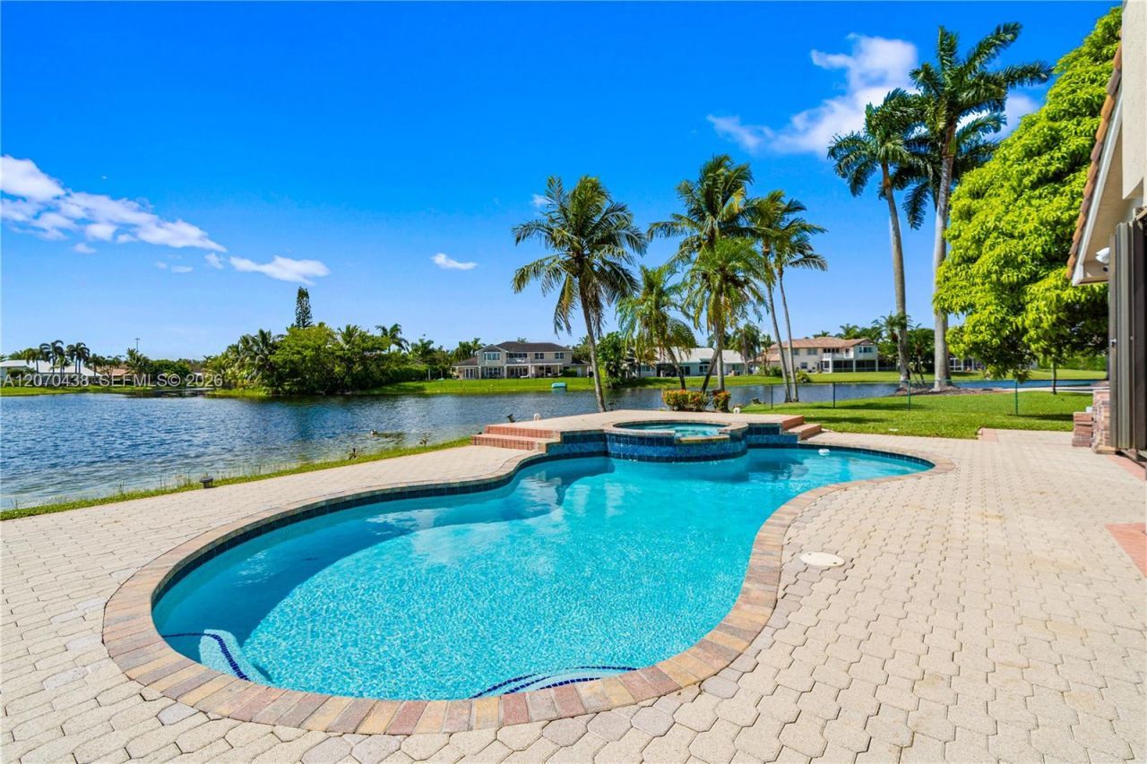 451 NW 194th Ave , Pembroke Pines, FL 33029 Photo