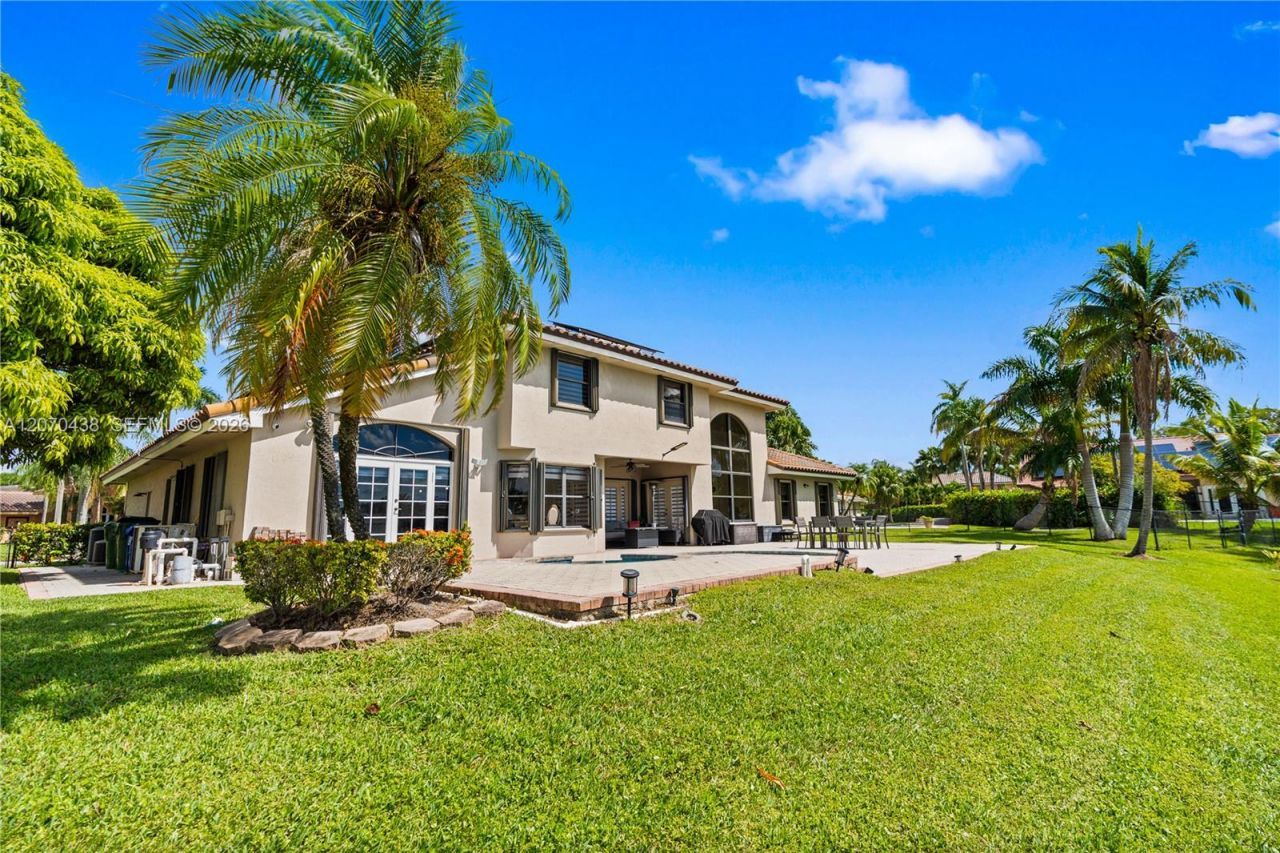 451 NW 194th Ave , Pembroke Pines, FL 33029 Photo