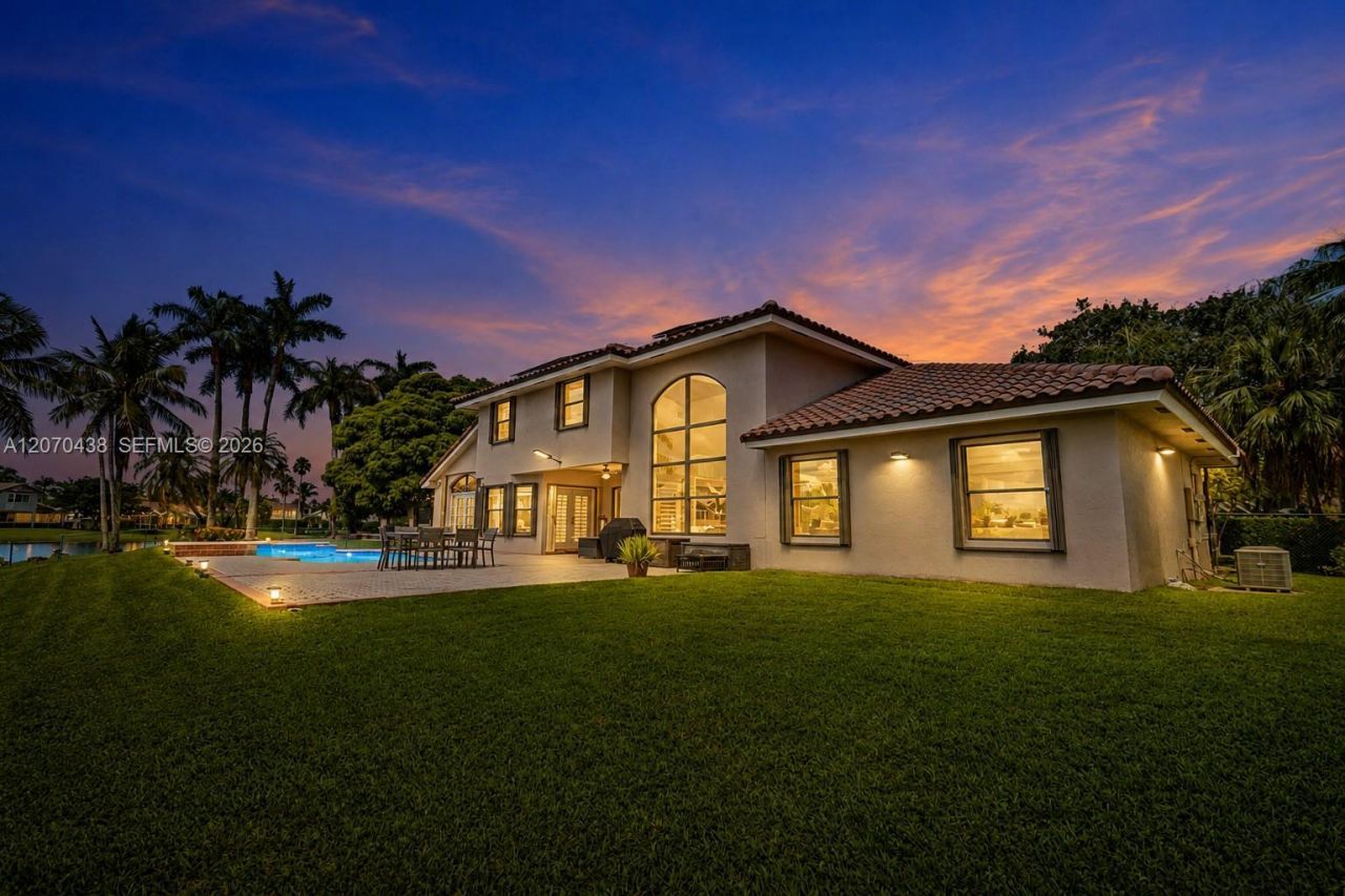 451 NW 194th Ave , Pembroke Pines, FL 33029 Photo