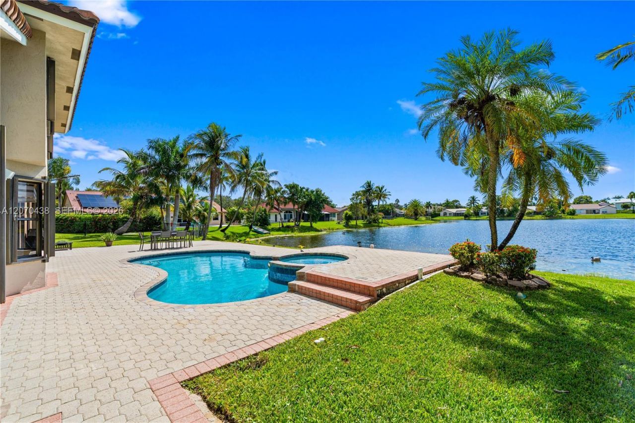 451 NW 194th Ave , Pembroke Pines, FL 33029 Photo