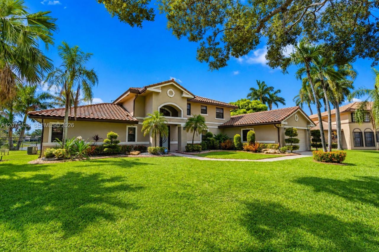 451 NW 194th Ave , Pembroke Pines, FL 33029 Photo