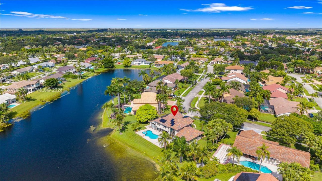 451 NW 194th Ave , Pembroke Pines, FL 33029 Photo