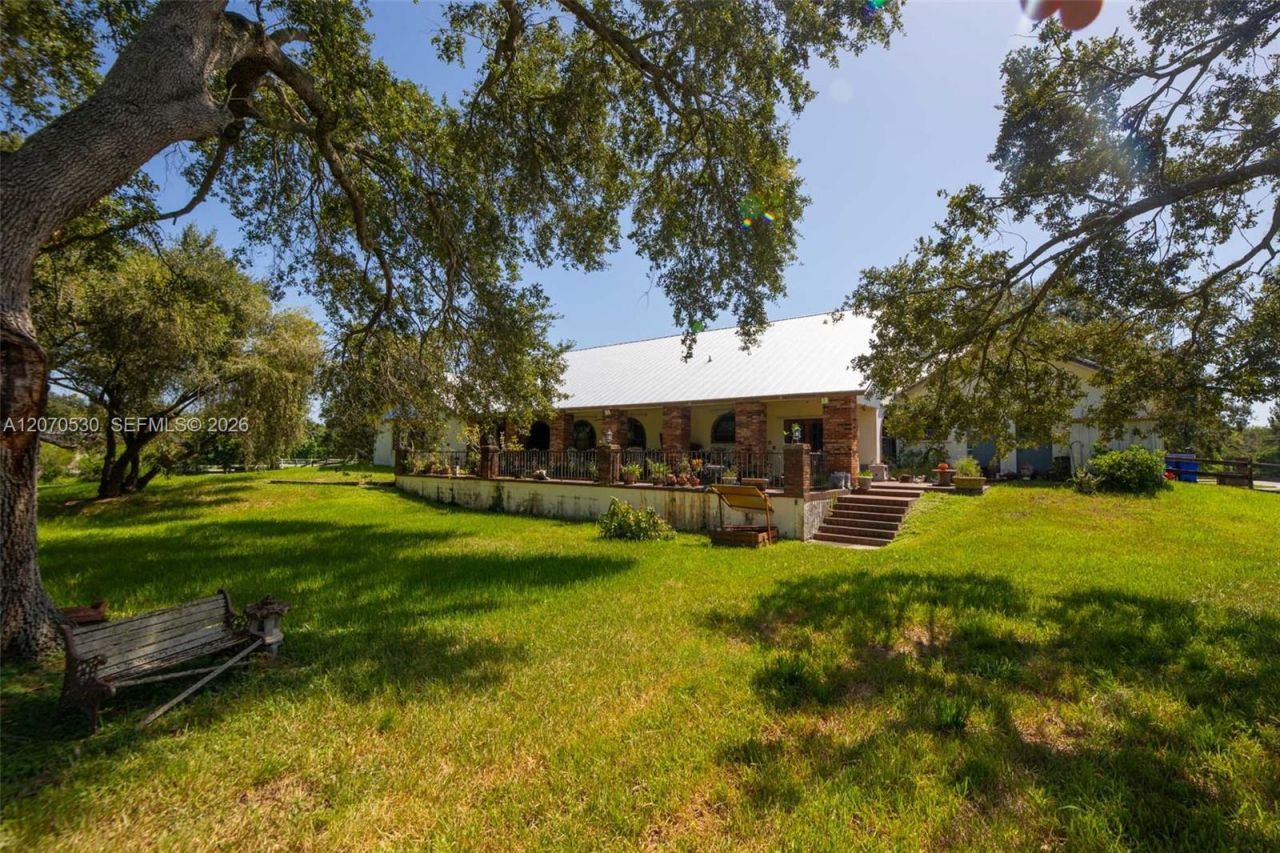 5501 SW 136th Ave, Southwest Ranches, FL 33330 Photo