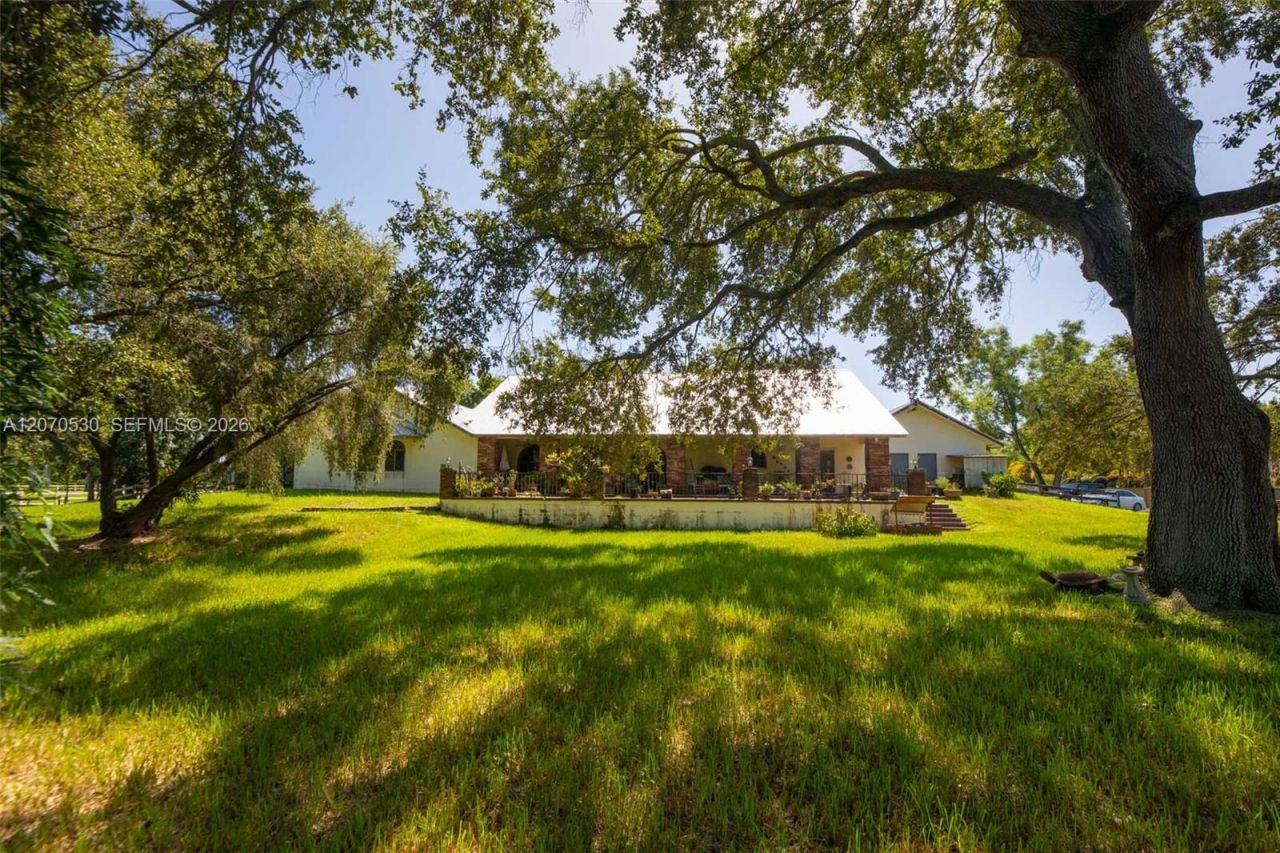 5501 SW 136th Ave, Southwest Ranches, FL 33330 Photo