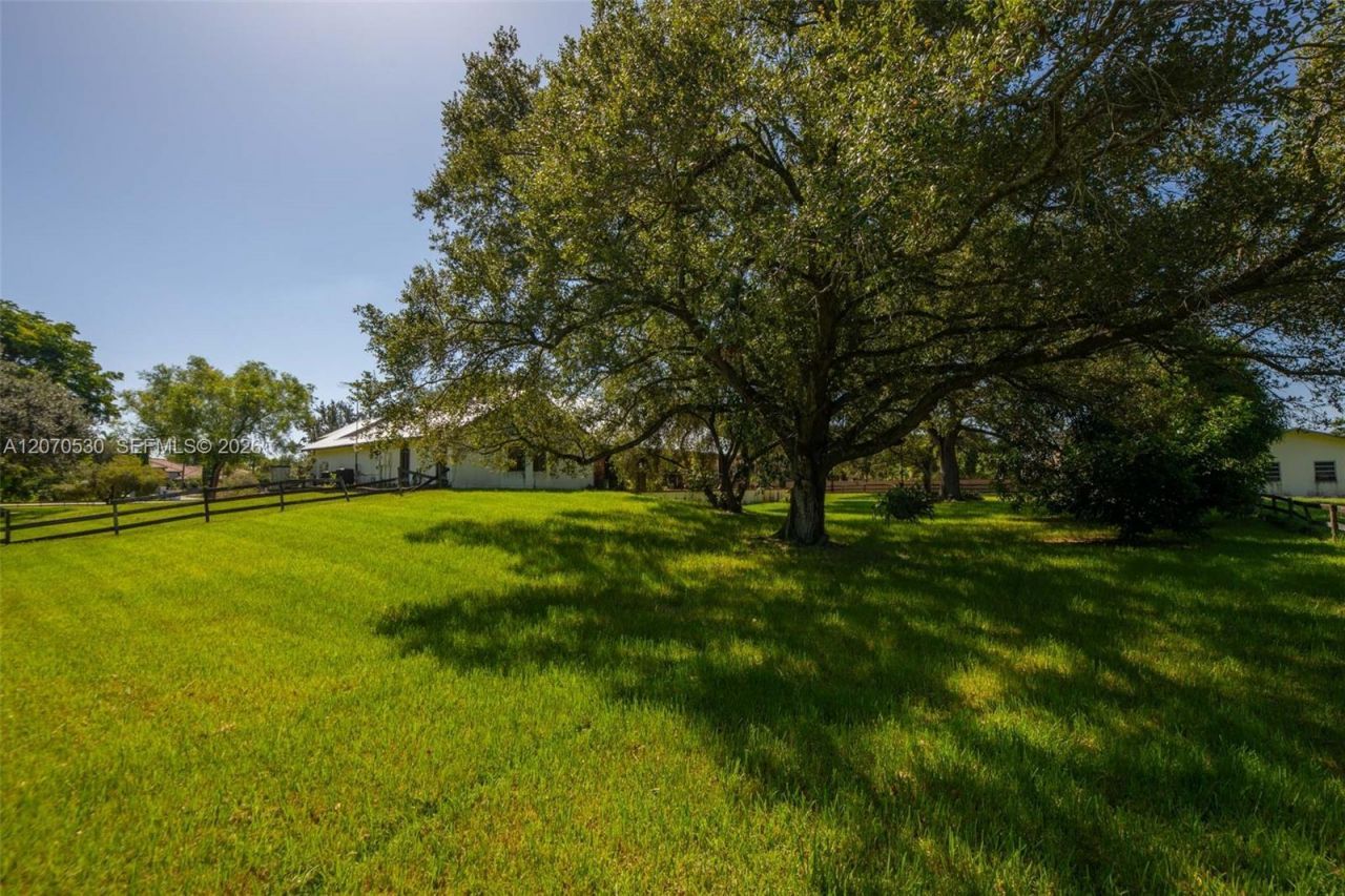 5501 SW 136th Ave, Southwest Ranches, FL 33330 Photo