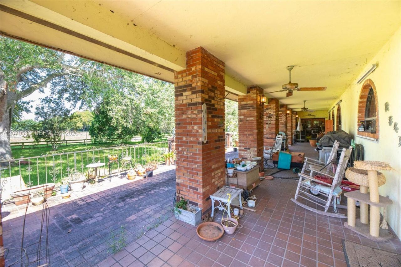 5501 SW 136th Ave, Southwest Ranches, FL 33330 Photo