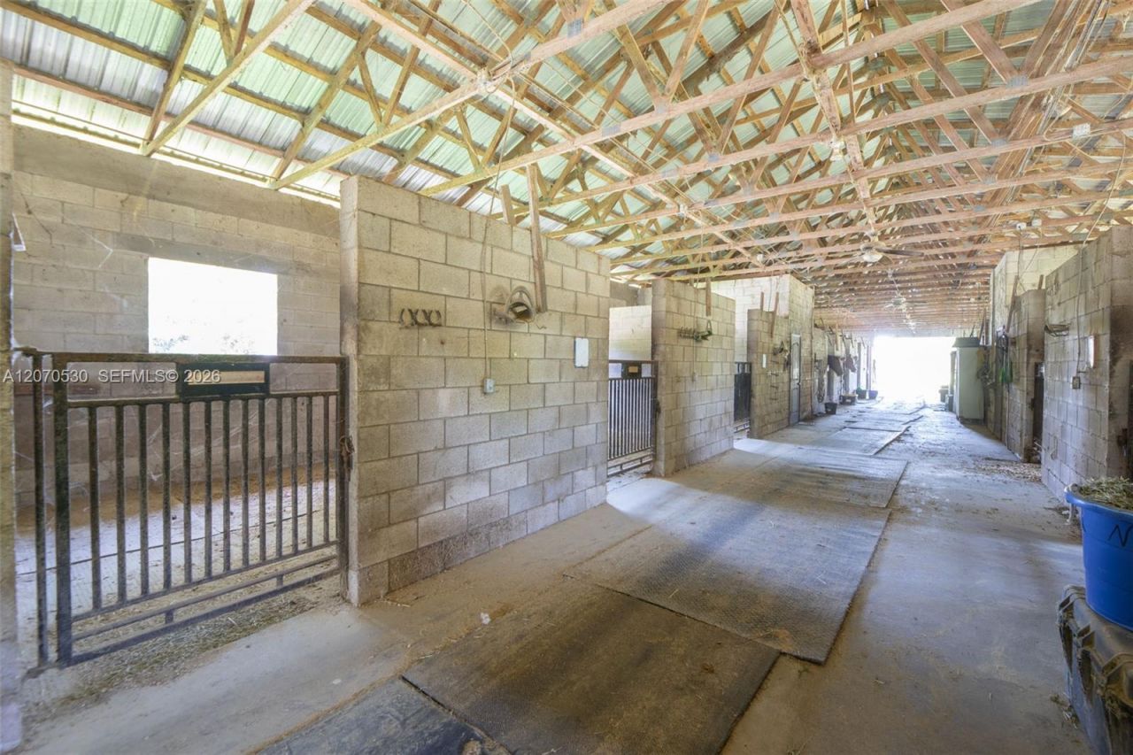 5501 SW 136th Ave, Southwest Ranches, FL 33330 Photo