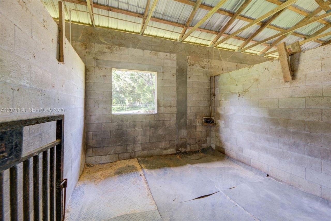 5501 SW 136th Ave, Southwest Ranches, FL 33330 Photo