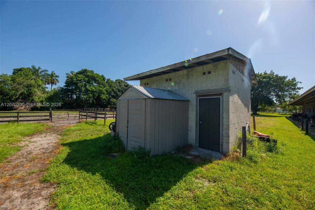 5501 SW 136th Ave, Southwest Ranches, FL 33330 Photo