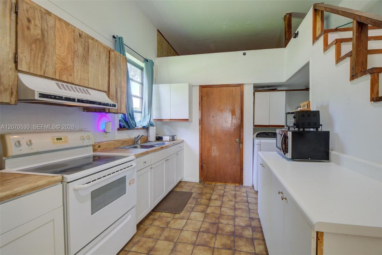 5501 SW 136th Ave, Southwest Ranches, FL 33330 Photo