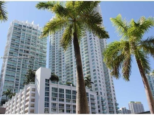 41 SE 5th St, Unit 516, Miami, FL 33131