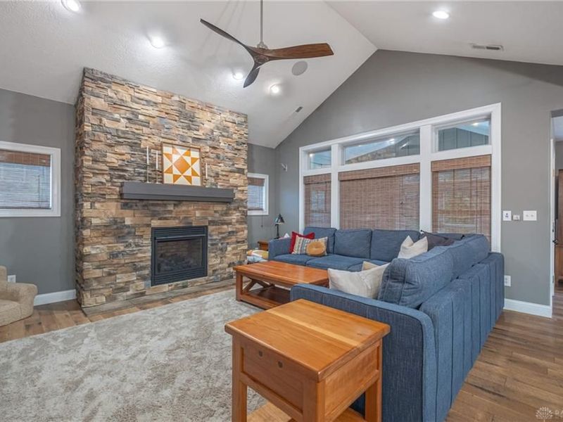 1262 Park Terrace, Sugarcreek Township, OH 45440 Photo 3