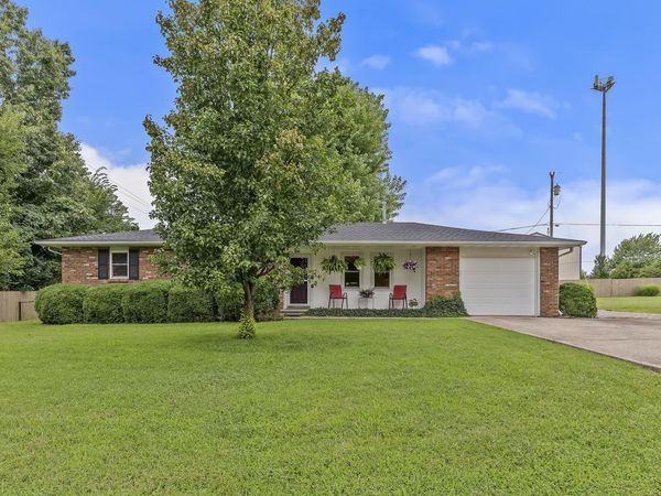 1057 S Elm Street, Marshfield, MO 65706