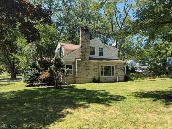 1531 Burlington Road , Cleveland Heights, OH 44118