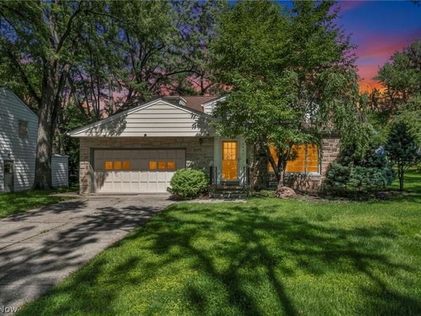 1531 Burlington Road, Cleveland Heights, OH 44118