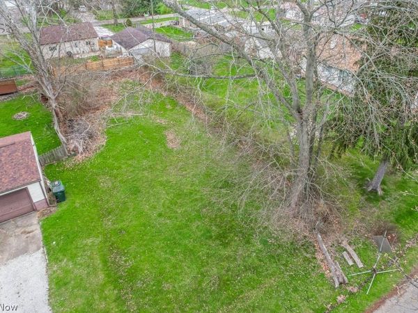 000 Meadowbrook Avenue , Alliance, OH 44601
