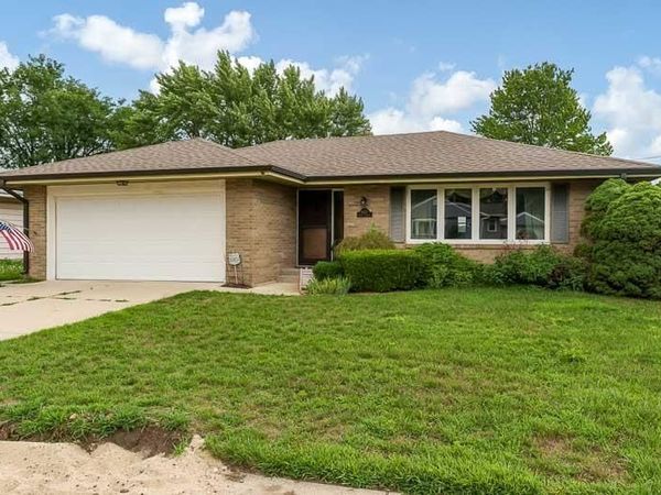 LOVES PARK, IL 61111